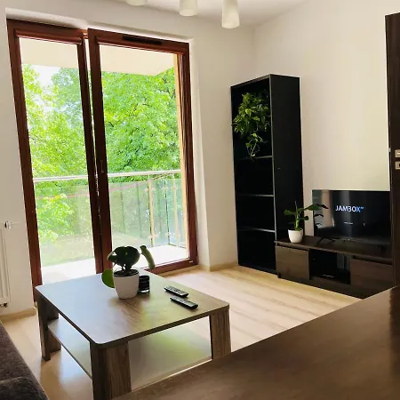 Oliva Park Apartament *
